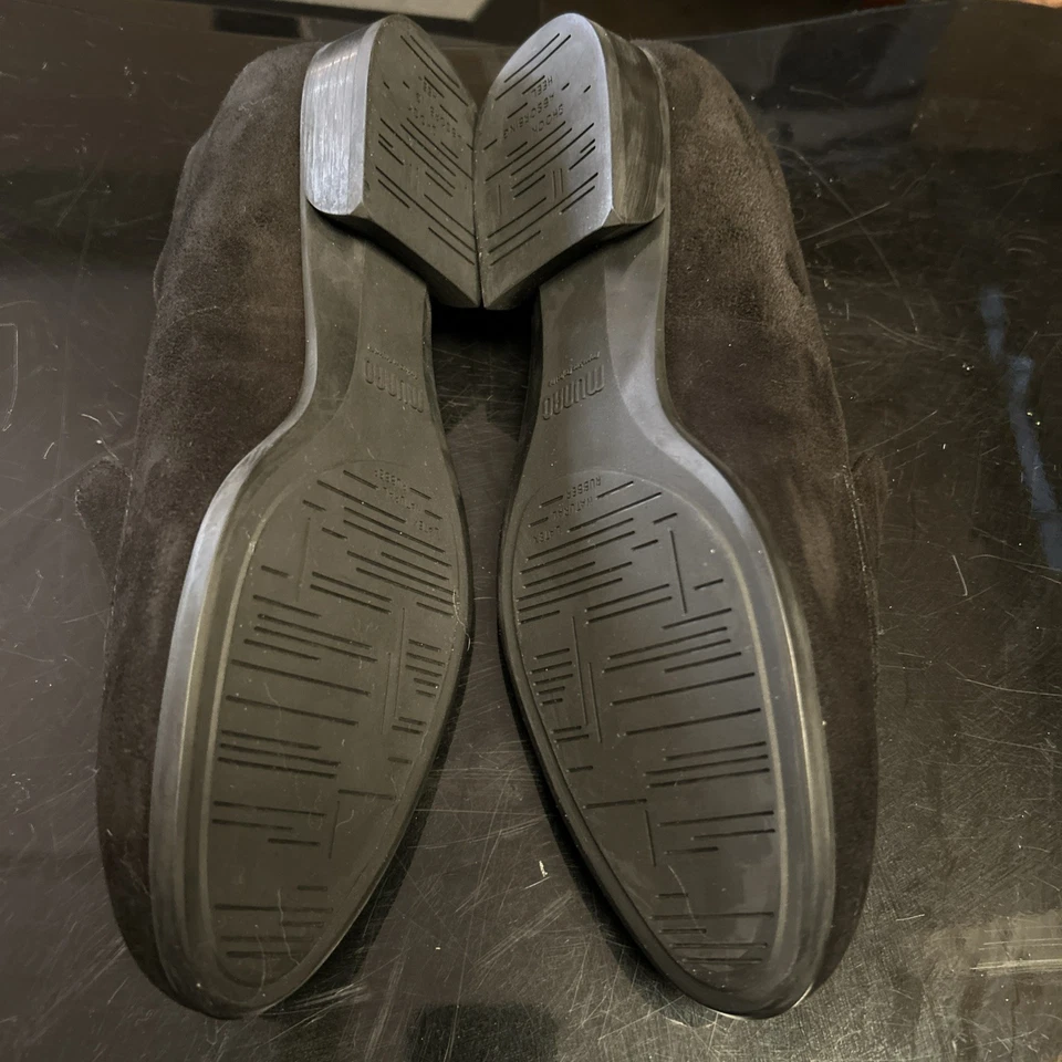 Munro Women's Cerise Loafer Size 10.5 Black Velvet Slip On Venetian Flat Comfy - Image 3 of 4