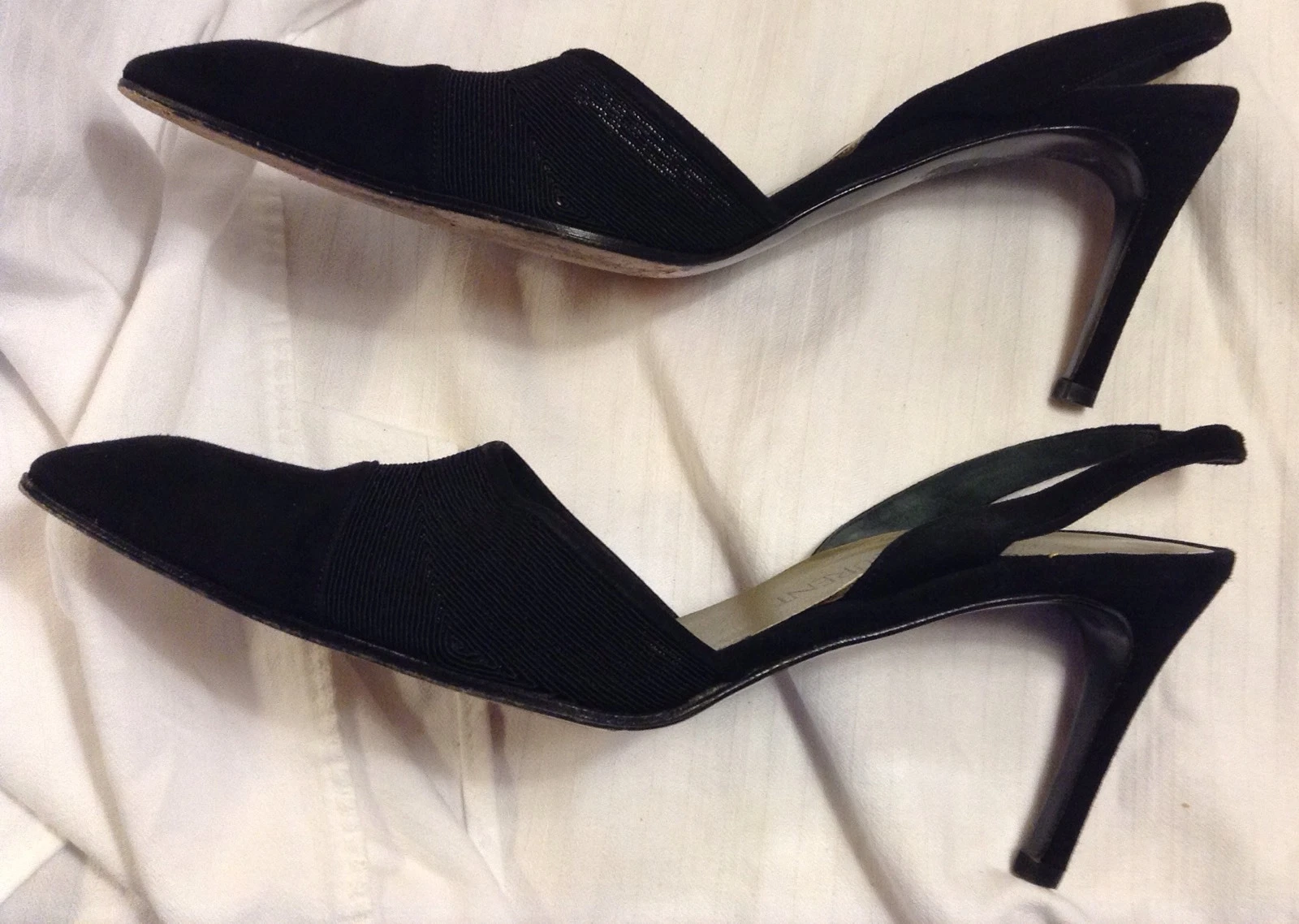 SAINT LAURENT (YSL) YVES SAINT LAURENT NERO PELLE CAMOSCIO tacco a spillo posteriore 7 5 N