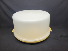Vintage Large Tupperware Cake Taker/Carrier/Saver