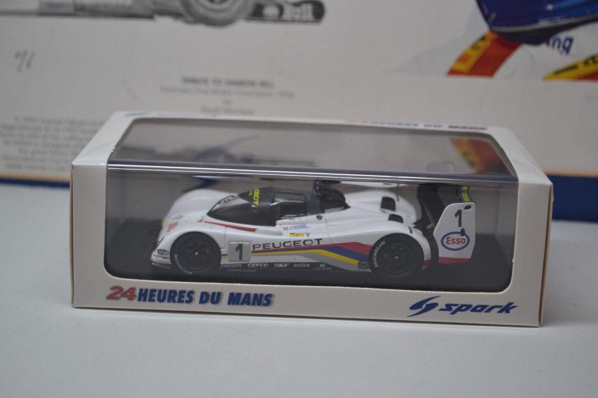 Peugeot 905 n°1 Winner LM 1992 ミニカー 1:18 1992 Le Mans 24 Hour Winner -- #1 Peugeot 905 -- Spark