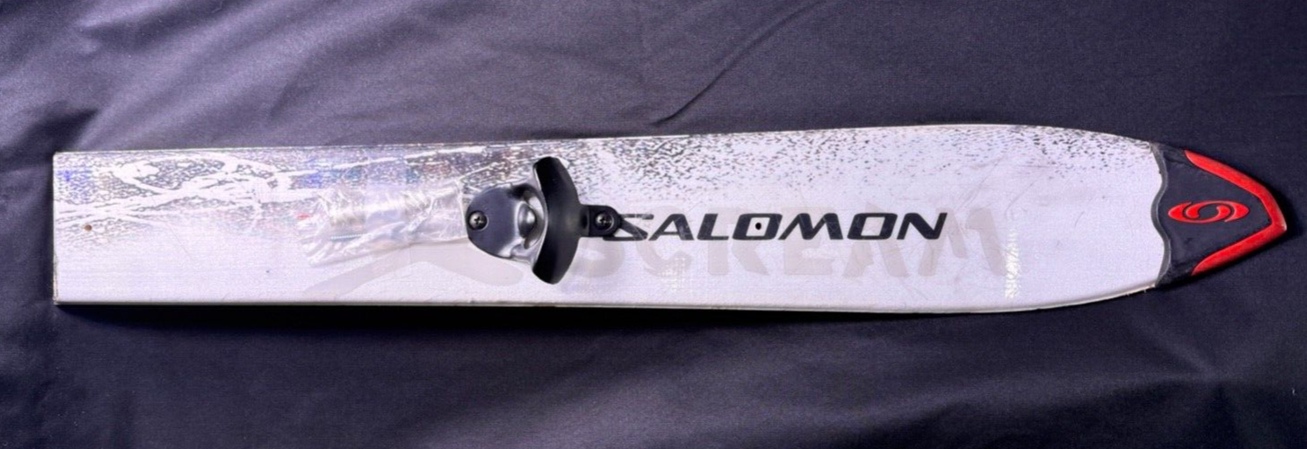 Apribottiglie laterale da bar riciclato da parete firmato Ski Bum Art Salomon!