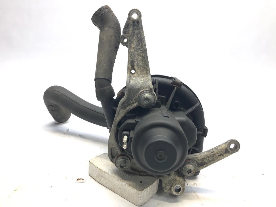 2006 - 2013 Mercedes-Benz C280 W203 Type Secondary Air Injection Pump 0001405185 - Image 2 of 4