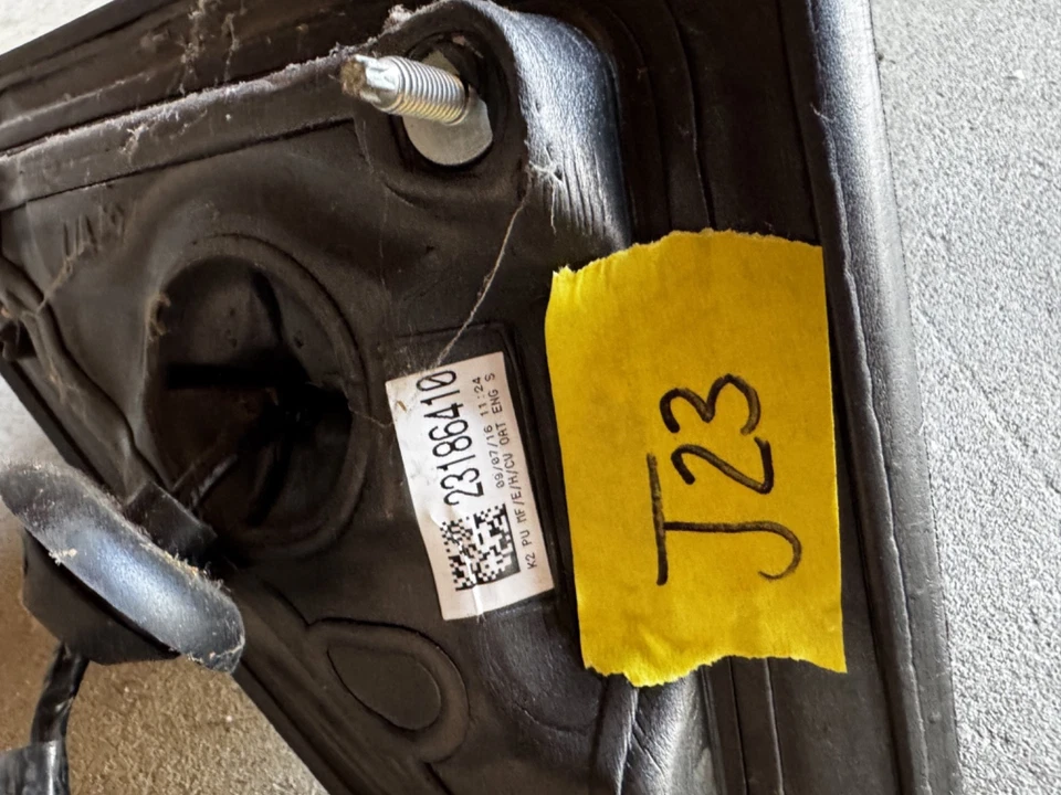 Espejo retrovisor derecho Chevy GMC Silverado Sierra 2014-2019 Foto 2 de 4