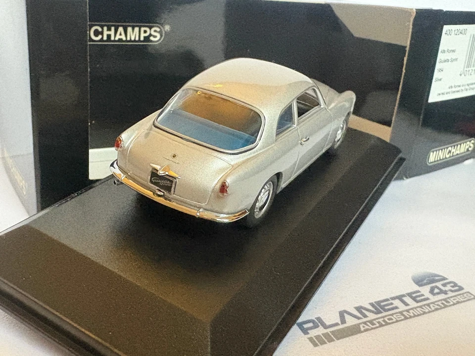MINICHAMPS 400120400 ALFA ROMEO GIULIETTA SPRINT 1964 SILVER 1/43 - Photo 3/4