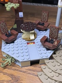 LEGO the Lord of the Rings: The Council of Elrond (79006) Display Condition