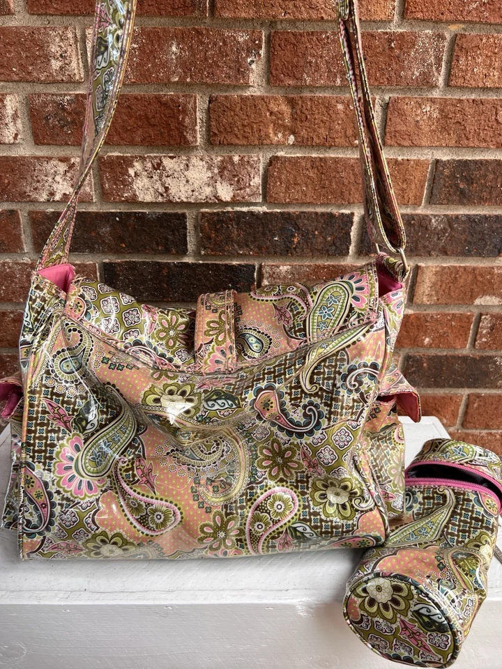 Bolsa de pañales para bebé mensajero con hebilla laminada Kalencom + portabiberones - Usada Foto 3 de 4