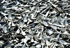 Lot 200 Vtg & Modern Quality Stainless Flatware Forks Spoons Knives Clubs Crafts