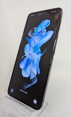 Samsung Galaxy Z Flip4 - 128GB - Unlocked - Graphite - DARK SPOT ON TOP - 12326