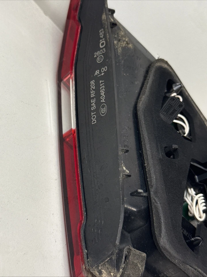 2010-2013 Mercedes W212 E350 E550 Inner Tail Light Lamp Left Driver A2128200764 - Image 4 of 4