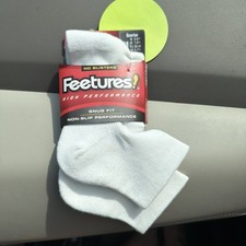 Feetures Light Cushion Running Socks Quarter Height Size Medium White