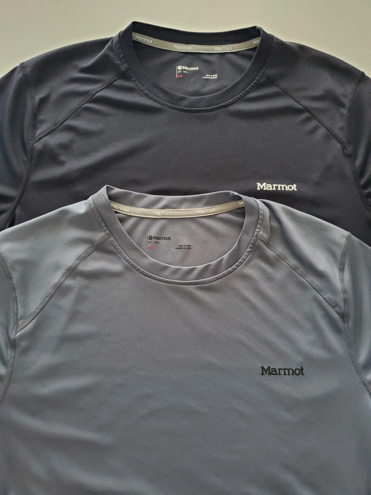 2 Marmot Men’s Medium Crew Gray & a Black T-shirt Vented Sides Dry Wick Stretch