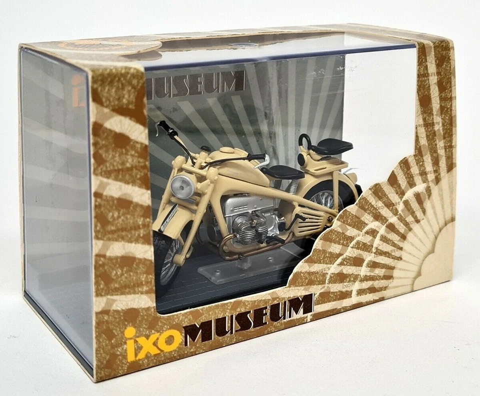 Ixo 1/24 Scale appx 8cms Zundapp KS 750 1941 + Plinth Model Motorbike - Image 2 of 4
