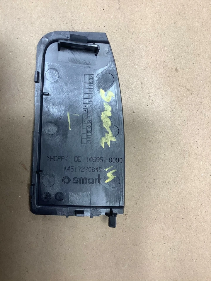 Smart Fortwo W451 2014 interruptor de puerta del lado del conductor izquierdo bisel cubierta moldura negro OEM+ Foto 2 de 3