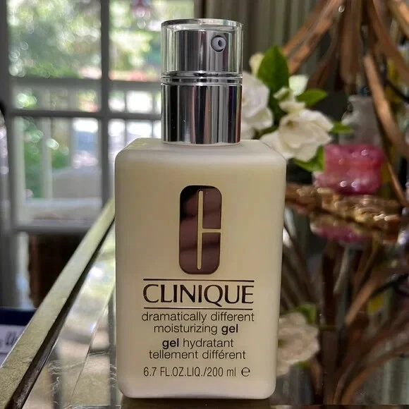 Clinique Dramatically Different Moisturizing Gel 6.7 Oz/200ml Jumbo Size NEW - Image 2 of 2