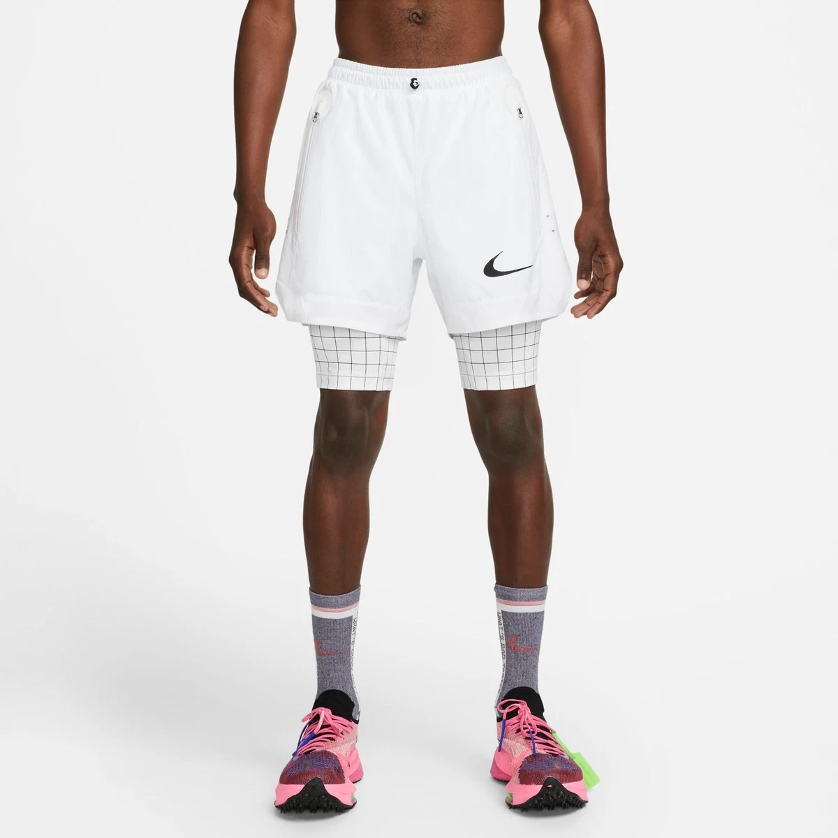 Short off. Nike off white шорты. шорты nike x off white. nike acg шорты white. шорты nike solo swoosh white.