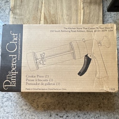 The Pampered Chef 1525 Cookie Press Set w/ Handle, Disks, White/Clear