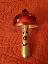 VINTAGE ITALIAN DE CARLINI GLASS “ MUSHROOM MAN “ CHRISTMAS ORNAMENT