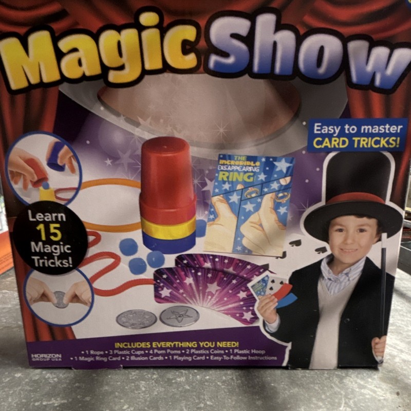 Horizon Group USA Magic Show Magic Kit Learn 15 Magic Tricks Set Ages 6+