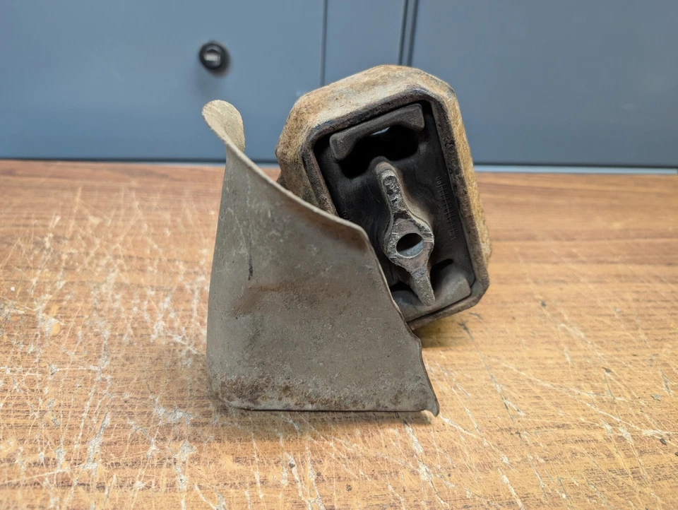 2008 - 2012 道奇 Ram 6.7 康明斯柴油 2500 3500 发动机安装右侧/通行证侧 — 第 4/4 张图片