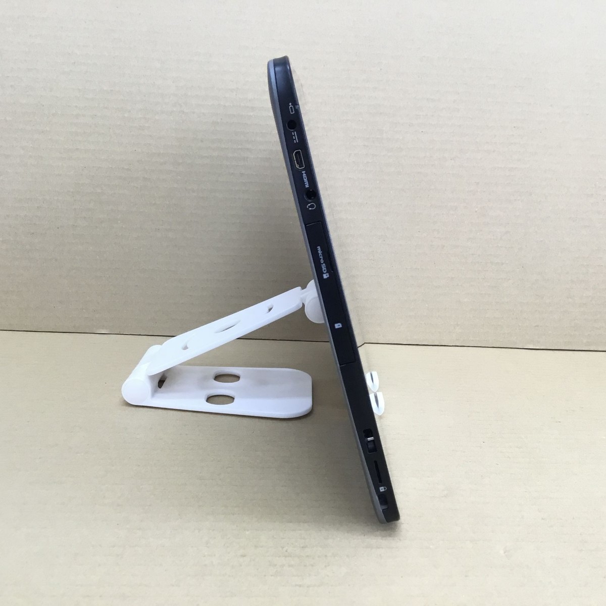 Fujitsu Tablet Q555/K64 ATOM(Z3795)-1.59GHZ 4GB 128GB 10.1