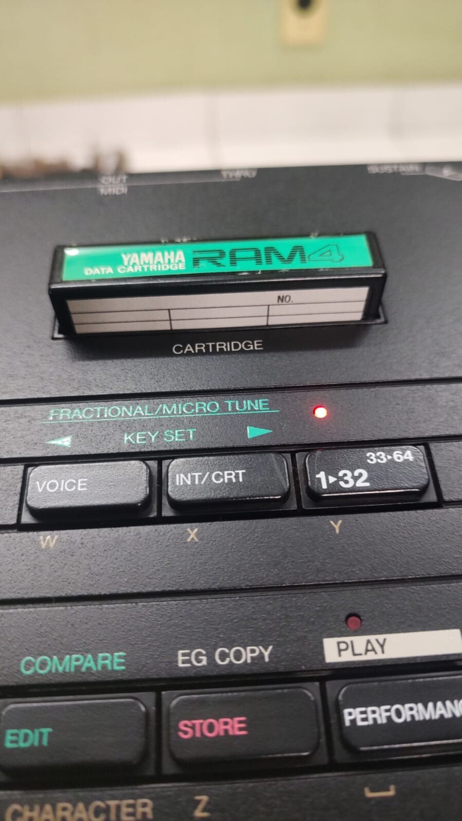 Yamaha DX7 vintage audio equipment - eBay listing photo 4