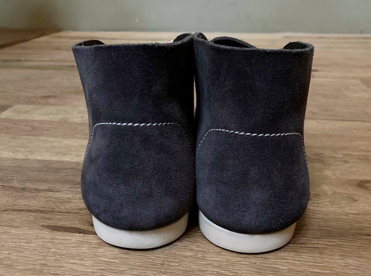 BOSS Hugo Boss Charcoal Gray Leather White Sole Chukka Boots    Size:UK 7 /US 8 Amazon.com | HUGO Mens Kyron Suede Lace Up Desert Chukka  main image 4