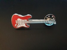 Stratocaster guitar pin badge - Red