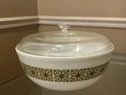 PYREX Vintage 404 OvenWare Bowl With Glass Lid 4 Quart Square Flower Verde Green