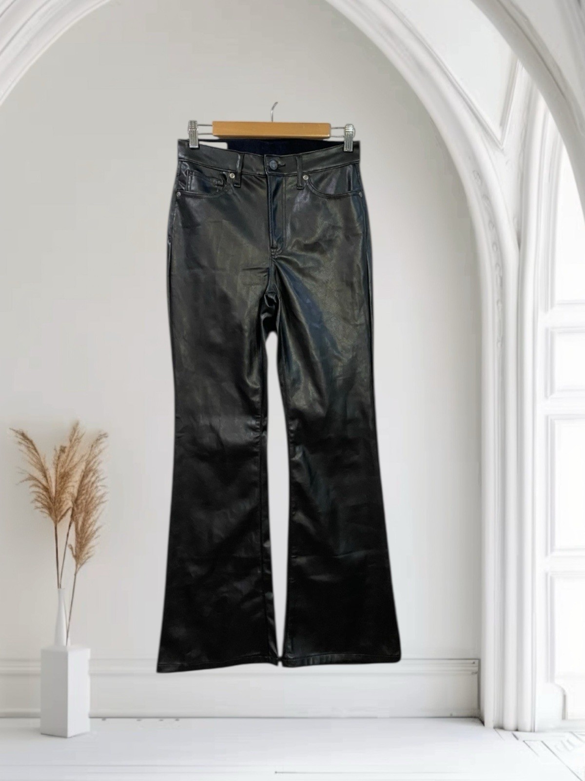 Women’s 70’s Flare High Rise Faux Leather Pants Size 27 4S Edgy Chic Goth Glam