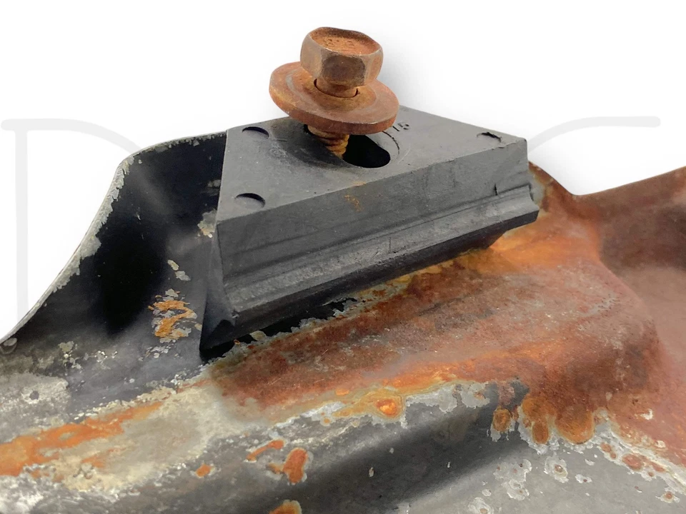 88-98 Chevy GMC C/K 1500 2500 RH Right Passenger Side Battery Tray Mount Bracket - Image 4 of 4