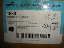 3/4" stainless steel minerallac conduit hanger Crouse-Hinds 1BSS lot/5 19 lots