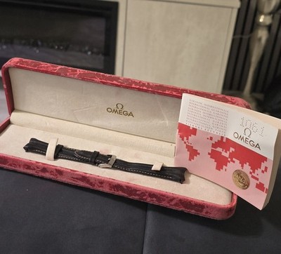 Genuine OMEGA Speedmaster Ladies Original Leather Strap Box  Papers 1982 Vintage