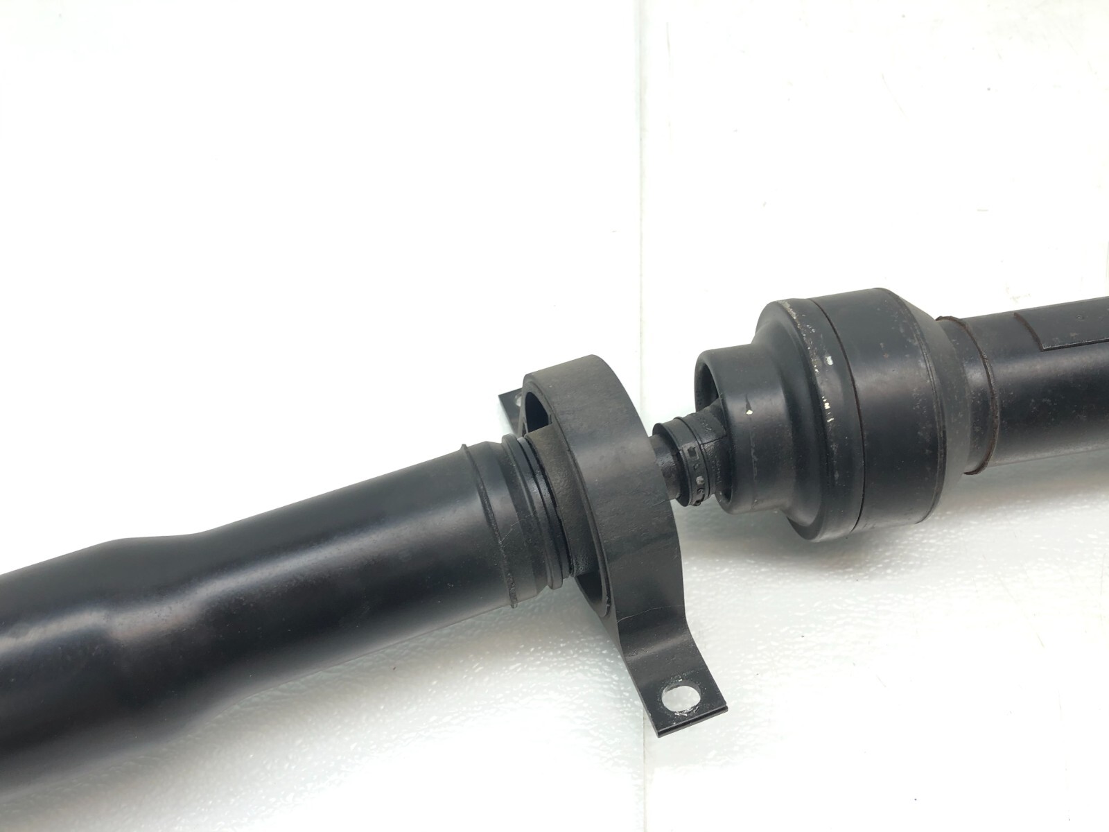 2014-2017 MASERATI GHIBLI S RWD REAR DRIVE SHAFT OEM.