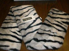 NEW Rain Caper Pull Thru Faux Fur Scarf Arctic Tiger Pattern 40" x 7" SOFT