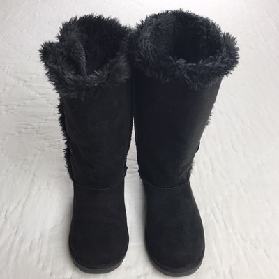 black boots size 3