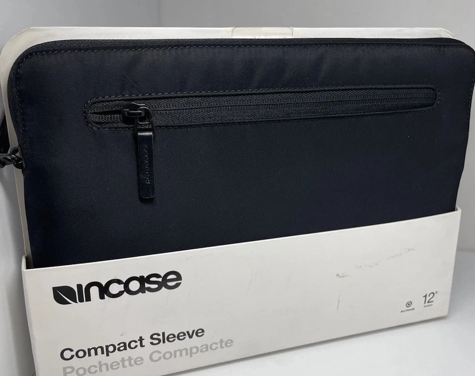 Incase Compact Laptop Black Sleeve with Nylon Cover for MacBook/iPad/Tablet 12" - Image 2 of 4
