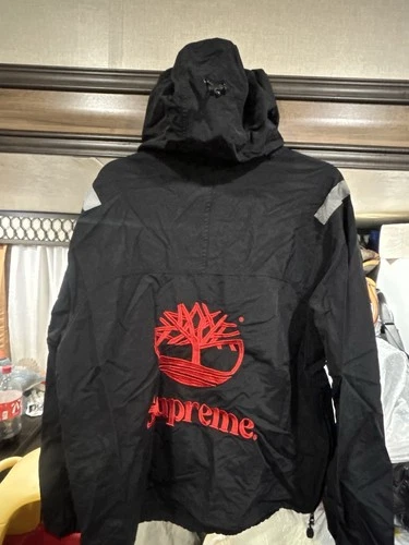 Chaqueta Anorak Supreme  Timberland  2021 Ss21 Con Bordado Grande En La Expalda image 4
