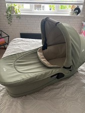 JOIE RAMBLE XL Carrycot / Bassinet Pram - LAUREL GREEN (Versatrax) VGC!