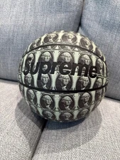 SUPREME x Spalding Washington "Pale Mint" Basketball FW'20 - Limited Edition