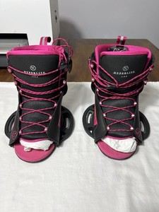 Hyperlite Jinx K12-2 Girl's Wakeboard Bindings 2023