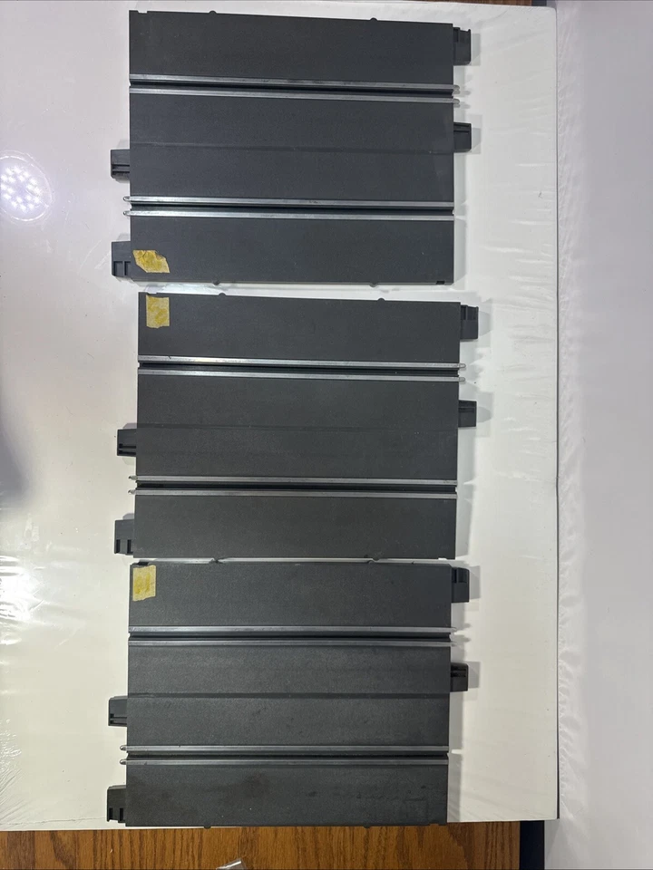 Eldon  1/24 Scale Slot Car Track, Controllers, Power Supply 5-26-203 5-26-202 - Image 3 of 4