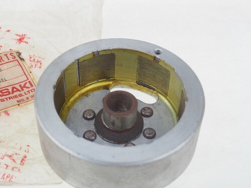 G3 G4 G5 MC1 G3SS G3TR G4TR KV100 KE100 Flywheel Magneto Kawasaki 21050-008 NEW - Picture 6 of 8