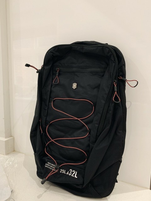 victorinox everyday laptop backpack