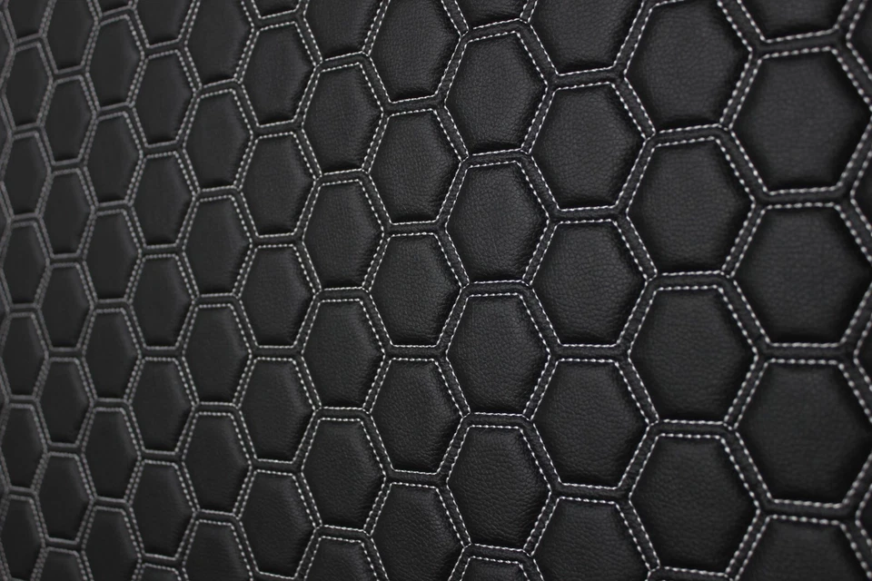 Tecido de estofamento de carro de couro sintético granulado vinil acolchoado hexagonal | 2"-5cm costurado - Imagem 4 de 4