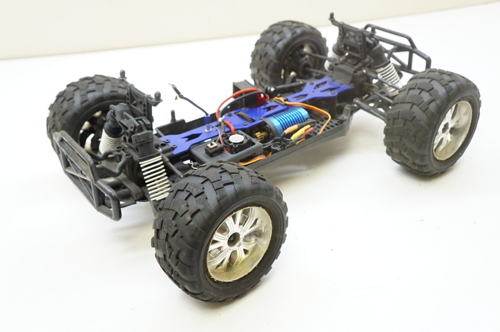 1/10 Scale 4wd Brushless Monster Truck w/ Ezrun Hobbywing Exceed RC