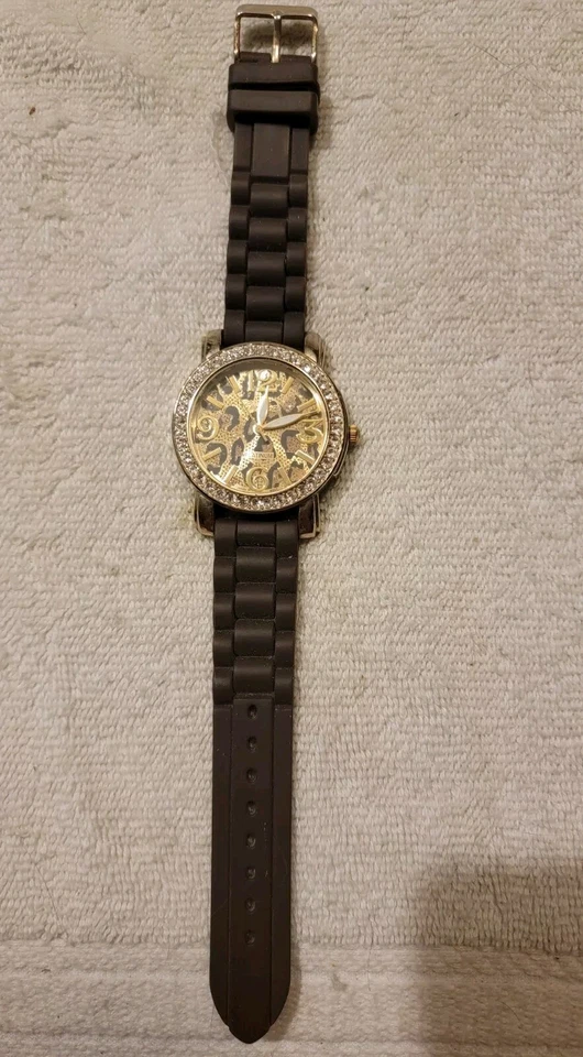 Banda de silicona marrón esfera leopardo dorado Geneva Platinum No.7817 - funciona Foto 4 de 4