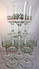 8 Vintage Arby's Christmas Tall Wine Glasses 1980s Holly Pattern