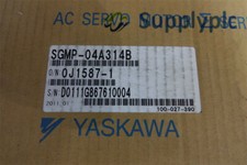 Yaskawa SGMP-04A314B AC Servo Motor New In Box Expedited Shipping 1PCS