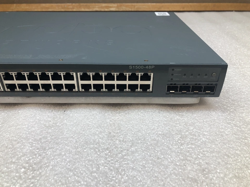 Conmutador Aruba Networks S1500-48P 48 puertos Gigabit PoE Ethernet Movilidad 4xSFP Foto 3 de 4