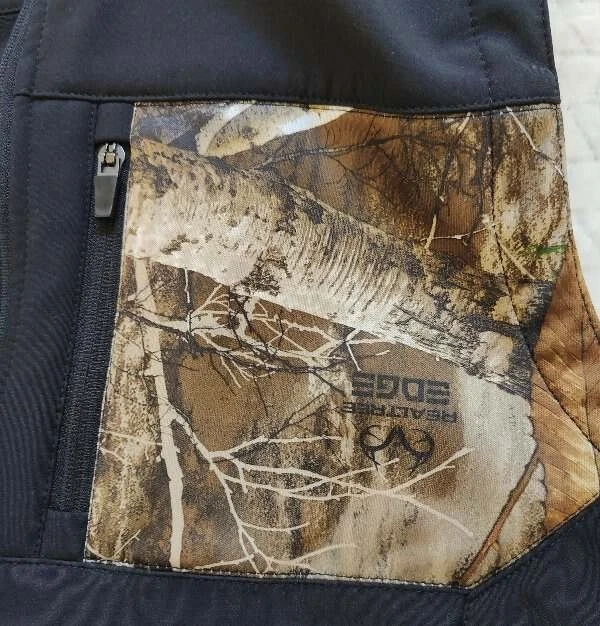 Men's M Realtree Black Camo Fleece Lined Zip Up Hunting Vest Jacket NEW NWT - Image 3 of 4